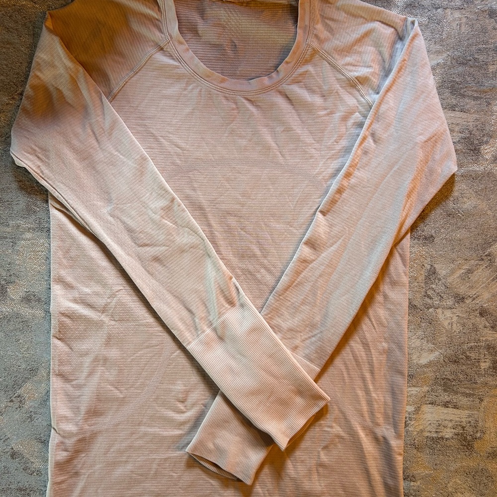 Lululemon Pink Mist Swiftly Tech 2.0 Long Sleeve Crew Size 8